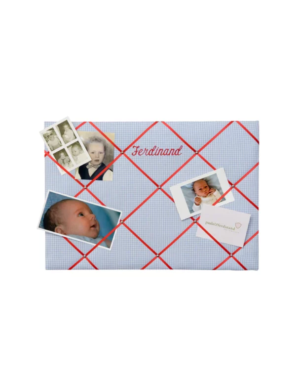 Paula & Ferdinand Memoboard personalisiert Vichy Karo hellblau - rot