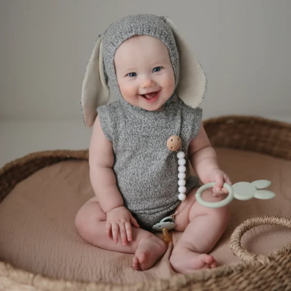 Mushie Teether Bunny Sage – Bild 4